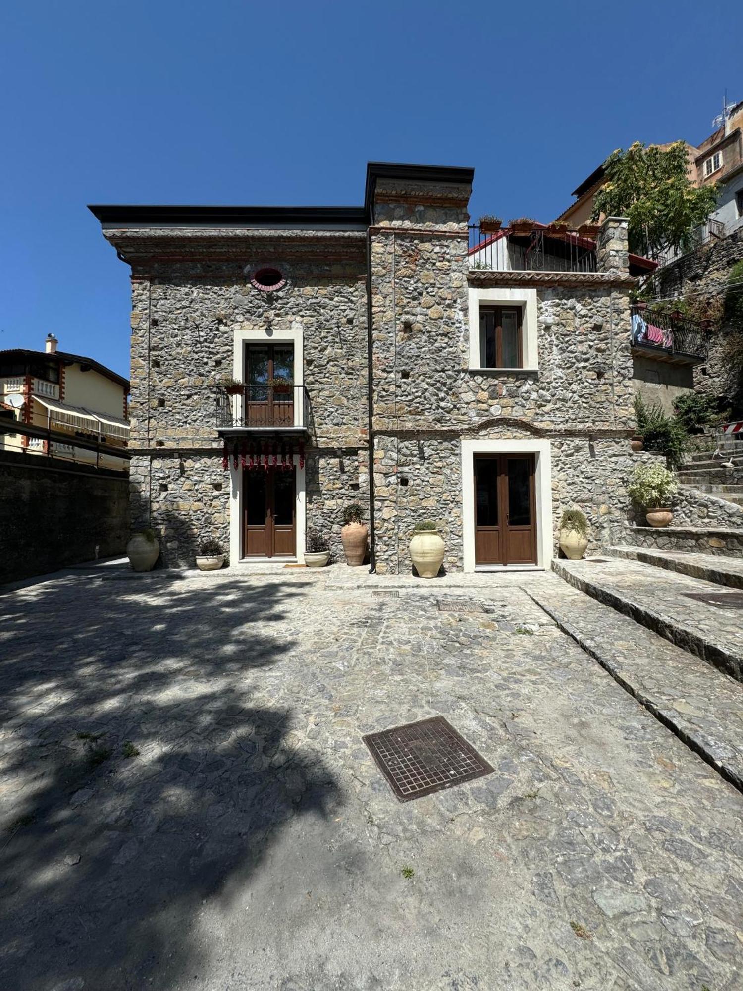 Casa Marinari Bed & Breakfast Scalea Exterior photo